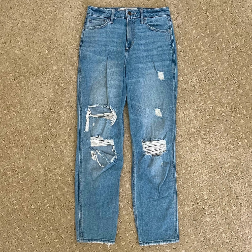 hollister curvy high-rise mom jean